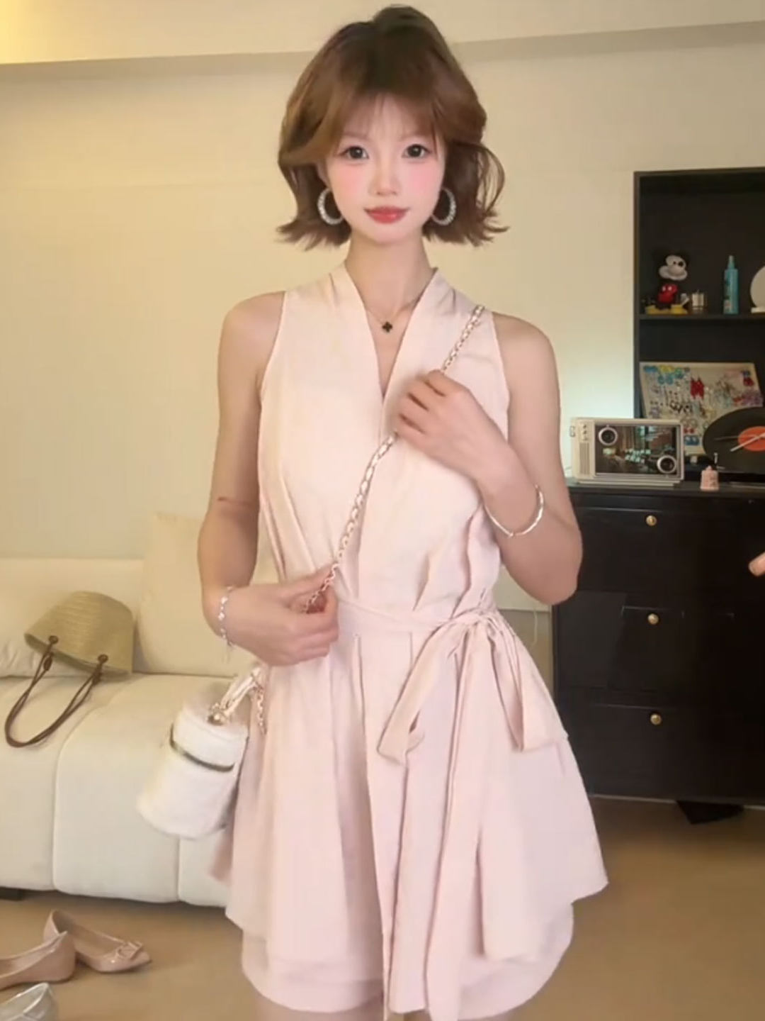 Women'S Young Fashion - 달콤한 파스텔 색상의 민소매 벨티드 탑과