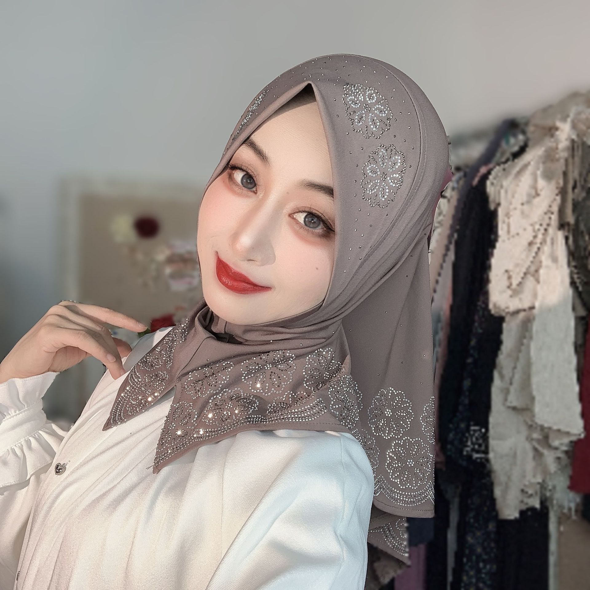 레디 투 웨어 무슬림 히잡 여성용 라인스톤 플로럴 디자 - Women Fashion Designers 리뷰 및 가격