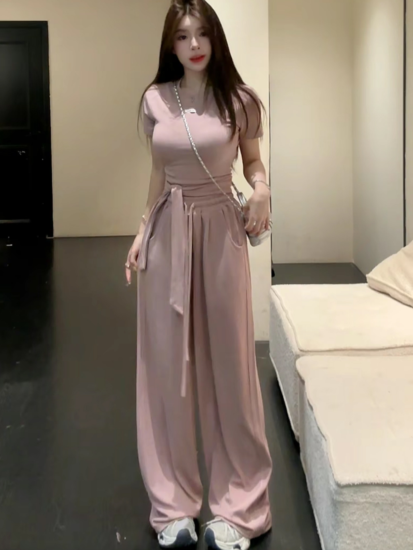 안티에이징 한국 스타일 티셔츠와 와이드 레그 팬츠 세트 - Women'S Young Fashion 리뷰 및 가격